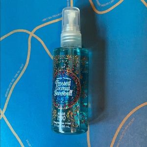 Frosted Coconut Snowball BBW Body Spray